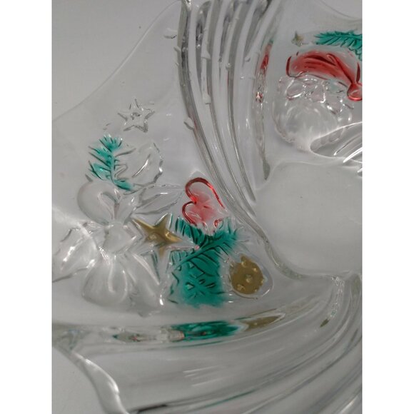 Clear Glass Christmas Candy Bowl/Platter with etched Santa & Florals 9" Diameter - Picture 9 of 11
